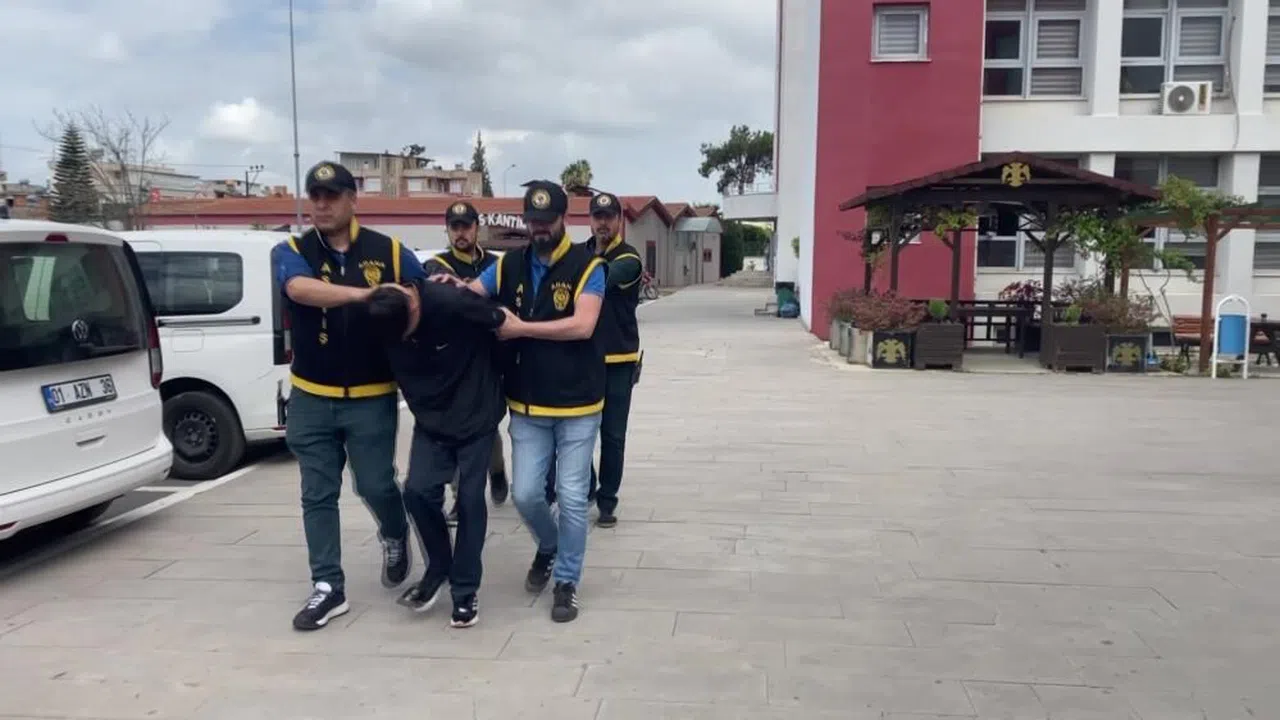 Kadın esnafın iş yerini benzin döküp yaktılar