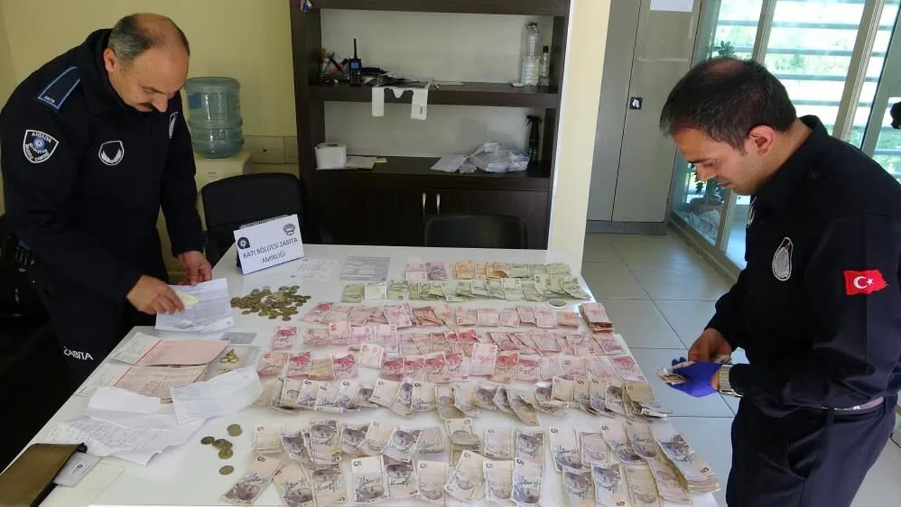 Dilencilik Yapan Emekli Kadının Üzerinden Servet Çıktı