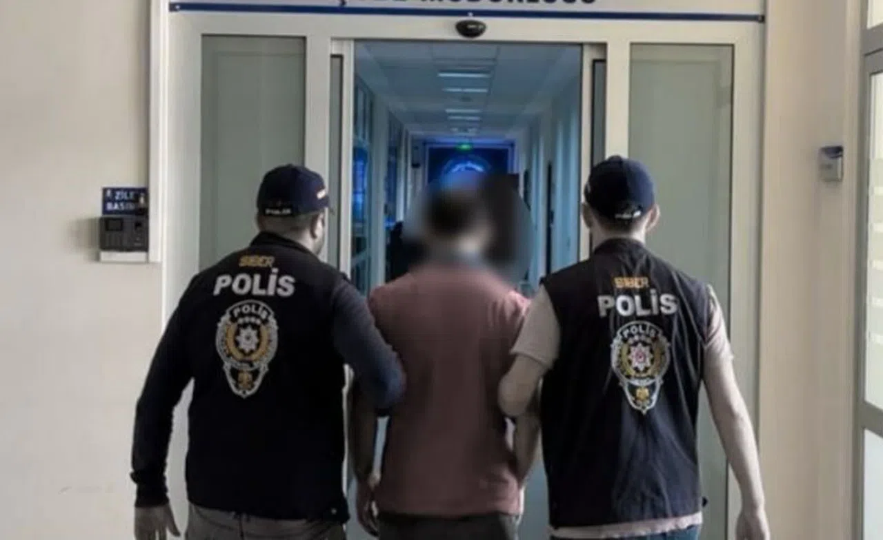 "Fal Bakma" Vaadiyle Dolandırıcılık Yapan Şahıs Yakalandı