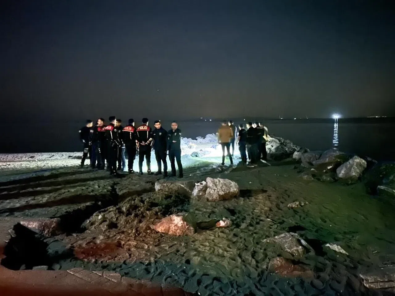 Balık tuttum diye sevinirken canından oldu