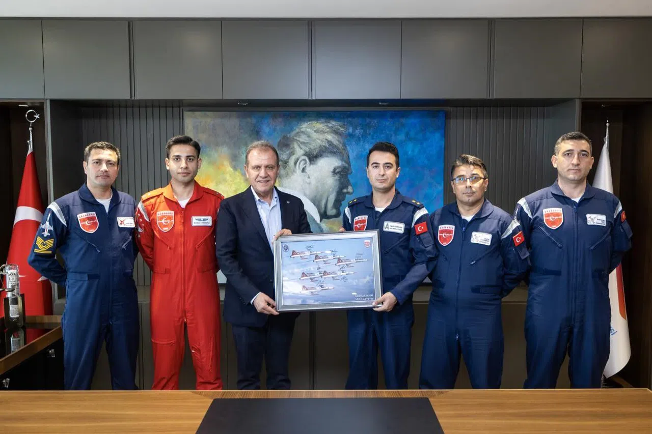 Türk Yıldızları Ekibi Vali Toros ve Başkan Seçer'i Ziyaret Etti