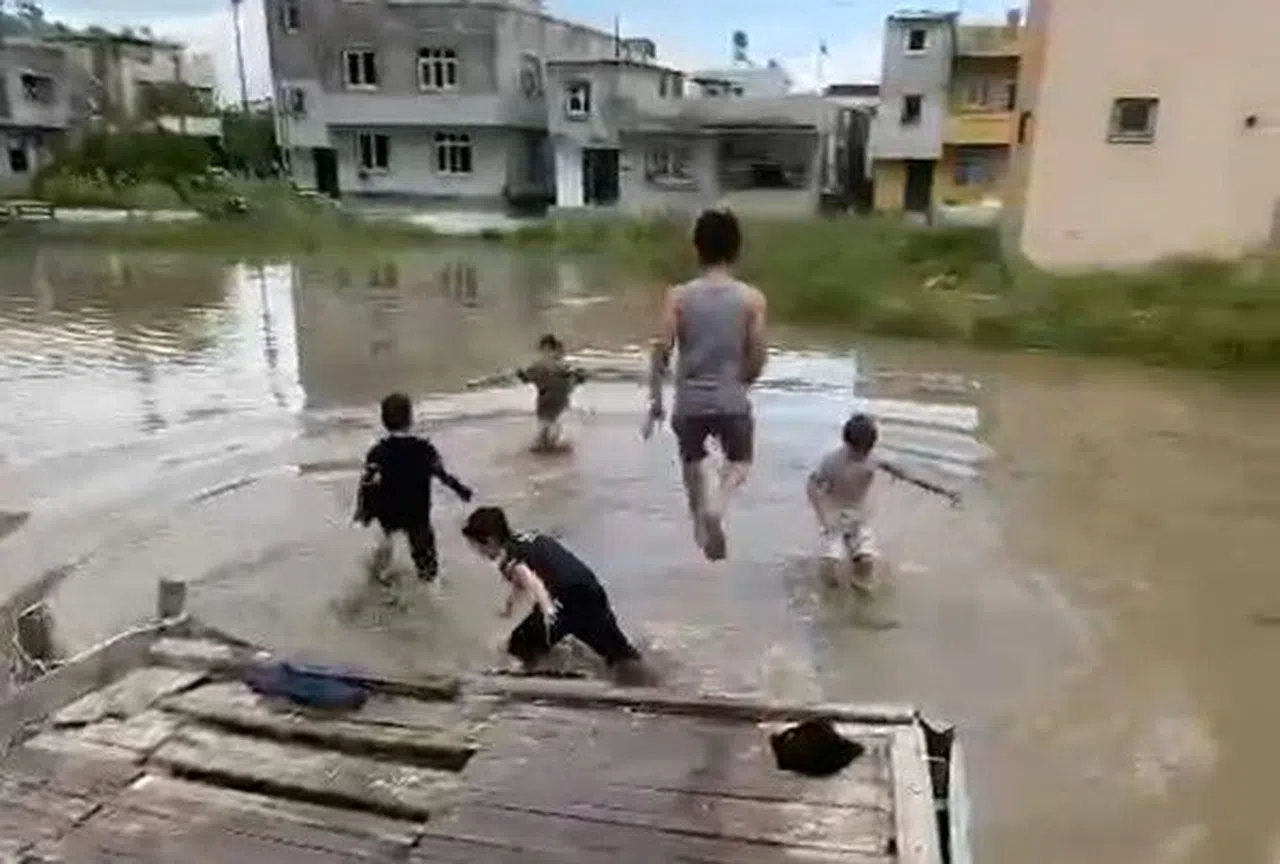 Yağmur Geçti, Akıllarda Bu Görüntüler Kaldı