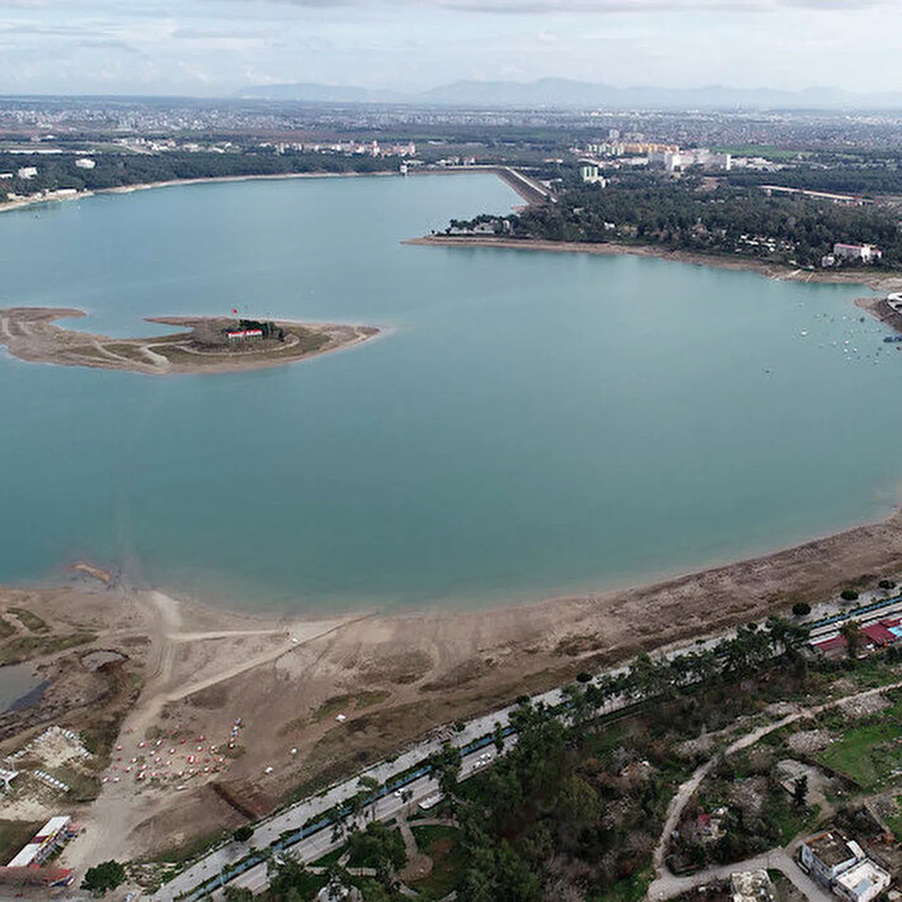 "Eski Baraj" Karanlığa Terk Edildi