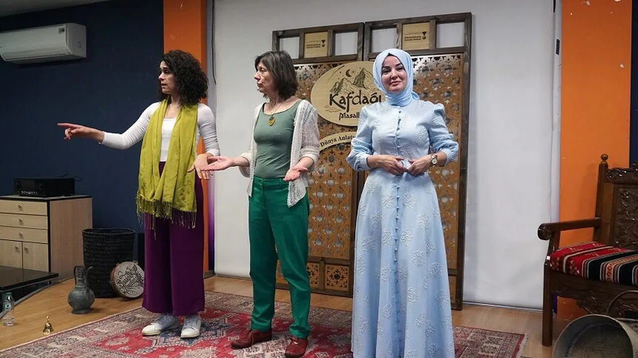 Kahramanmaraş'ta Uluslararası Şölen, Çocukları Masallarla Buluşturuyor