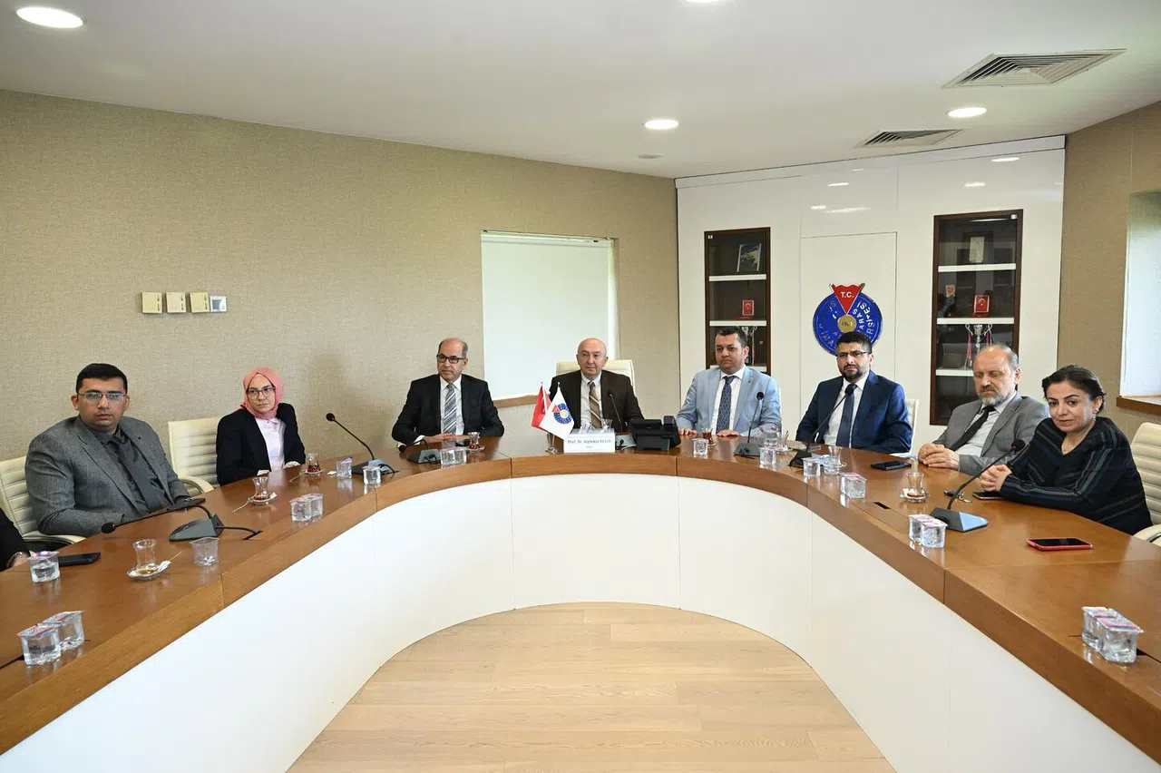 KSÜ Rektörü, TÜBİTAK 2209-A Projesiyle Destek Alan Öğrencilerle Buluştu