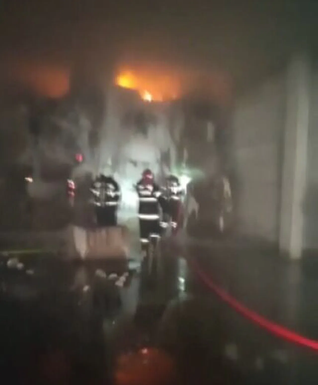 Kahramanmaraş'ta Tekstil Fabrikası Deposunda Yangın Çıktı