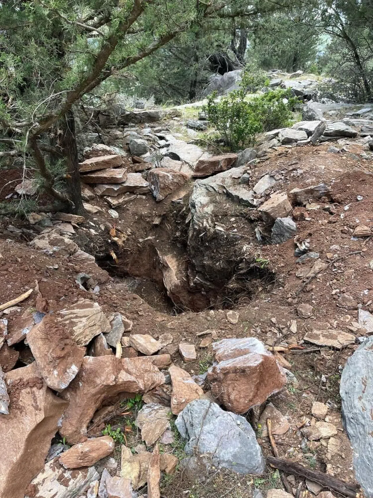 Kaçak Kazı Operasyonu: 1'i Eski Vali 7 Kişi Yakalandı