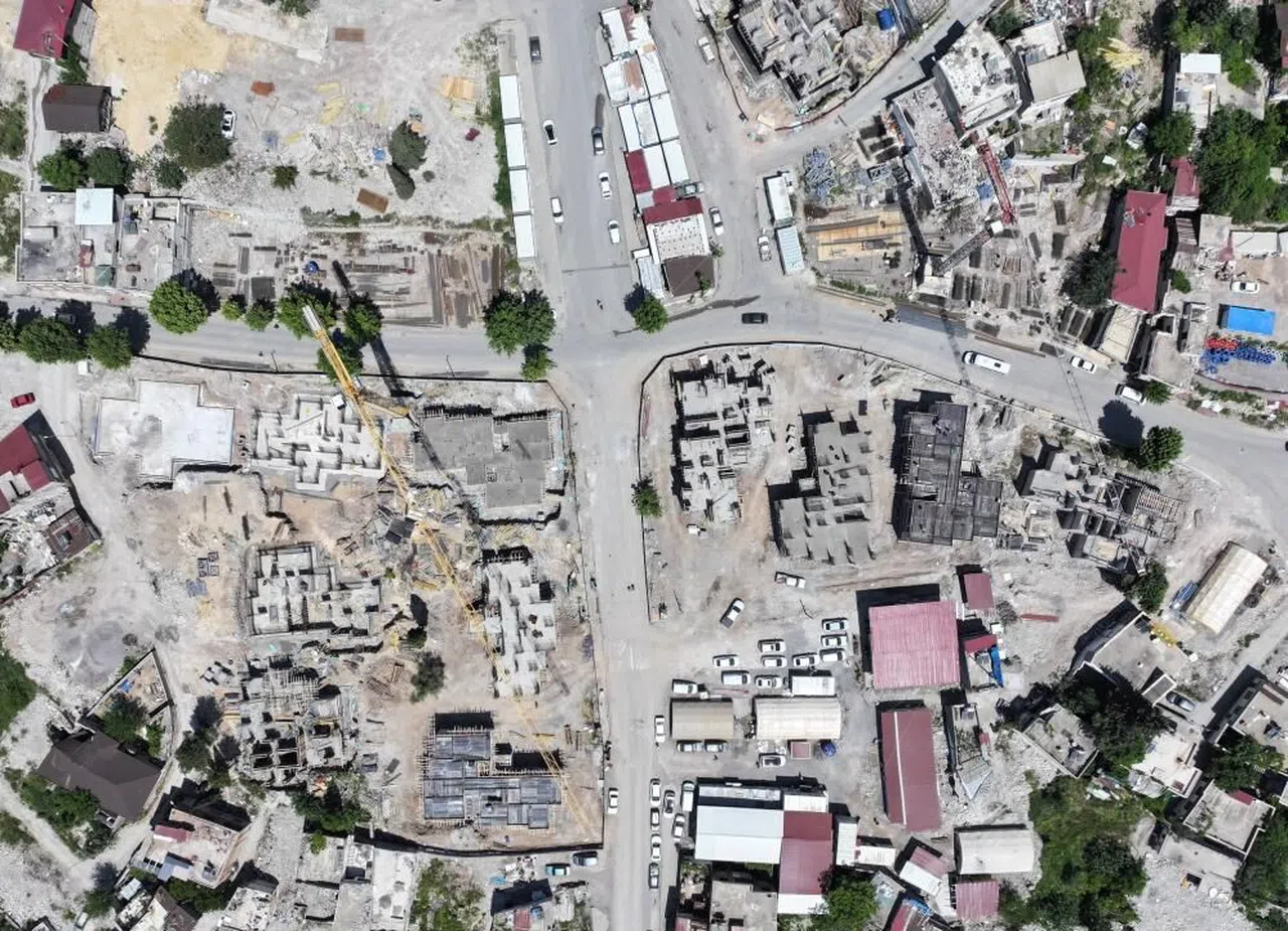 Kahramanmaraş’ta Tarihi Mahallelerde Yeni Deprem Konutları Yükseliyor