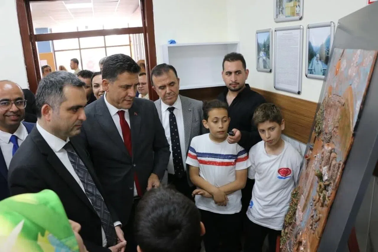 Öğrencilerin projeleri fuarda sergilendi