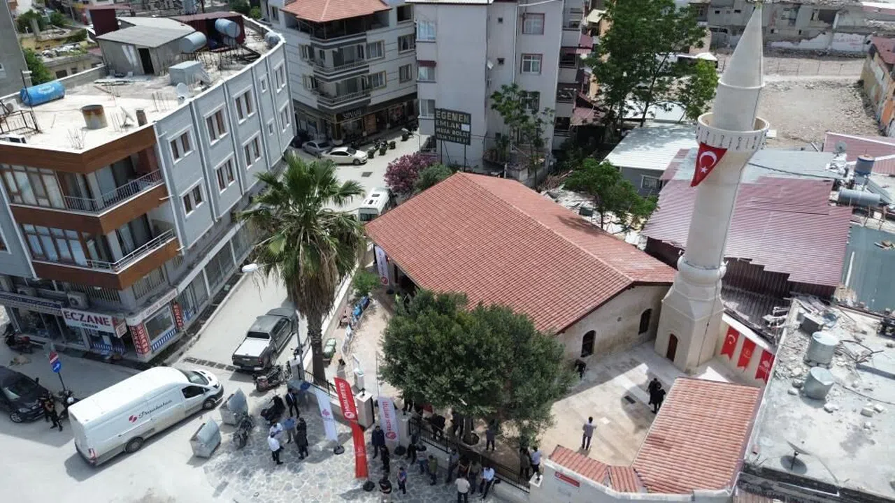 Depremde hasar gören 6 ibadethane, restorasyonu sonrası ibadete açıldı