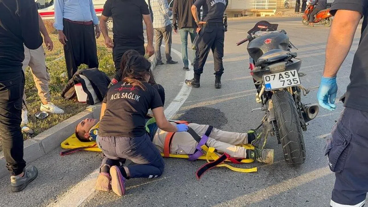 Motosiklet Kazası: Sürücü Yaralandı, Kamyonet Kaçtı