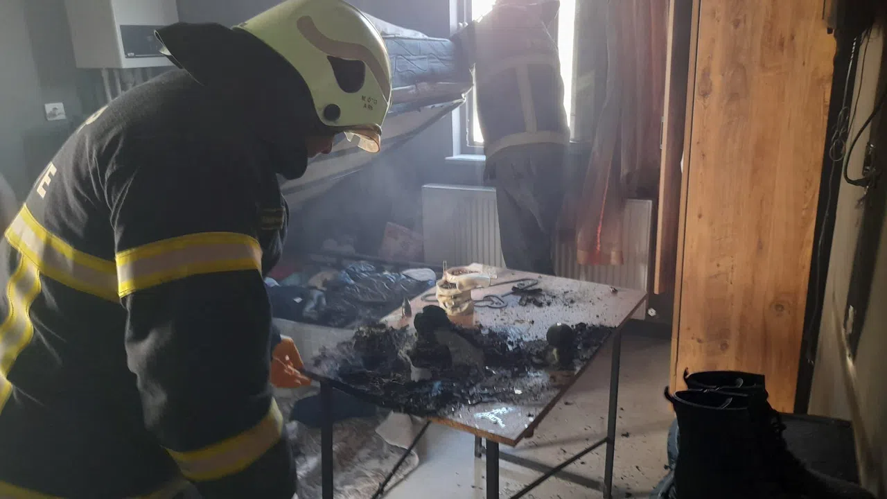 Prizde unutulan ütü yangına neden oldu