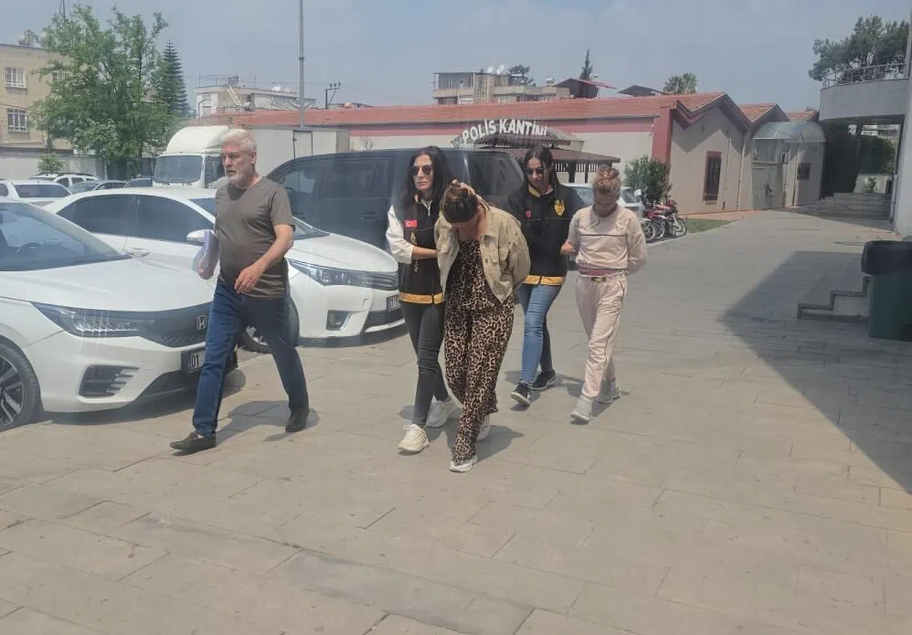 890 bin TL'lik altın çalan 2 kadın şüpheli tutuklandı