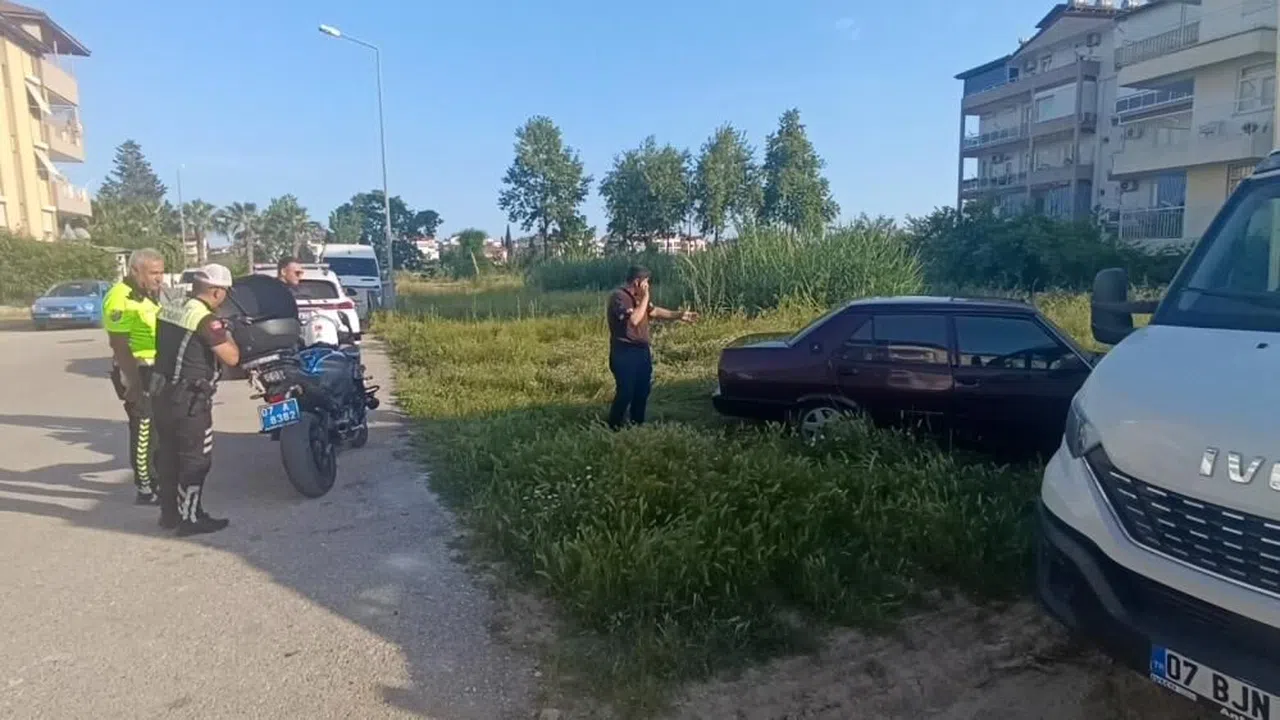 Polisin ‘dur' ihtarına uymayıp kaçan otomobil otların arasında bulundu