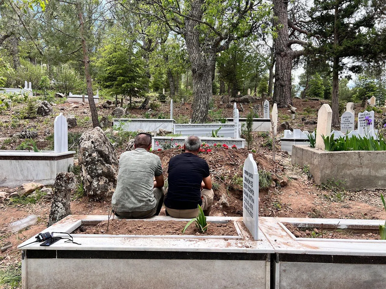 Eski eşinin öldürdüğü sağlık çalışanı son yolculuğuna uğurlandı