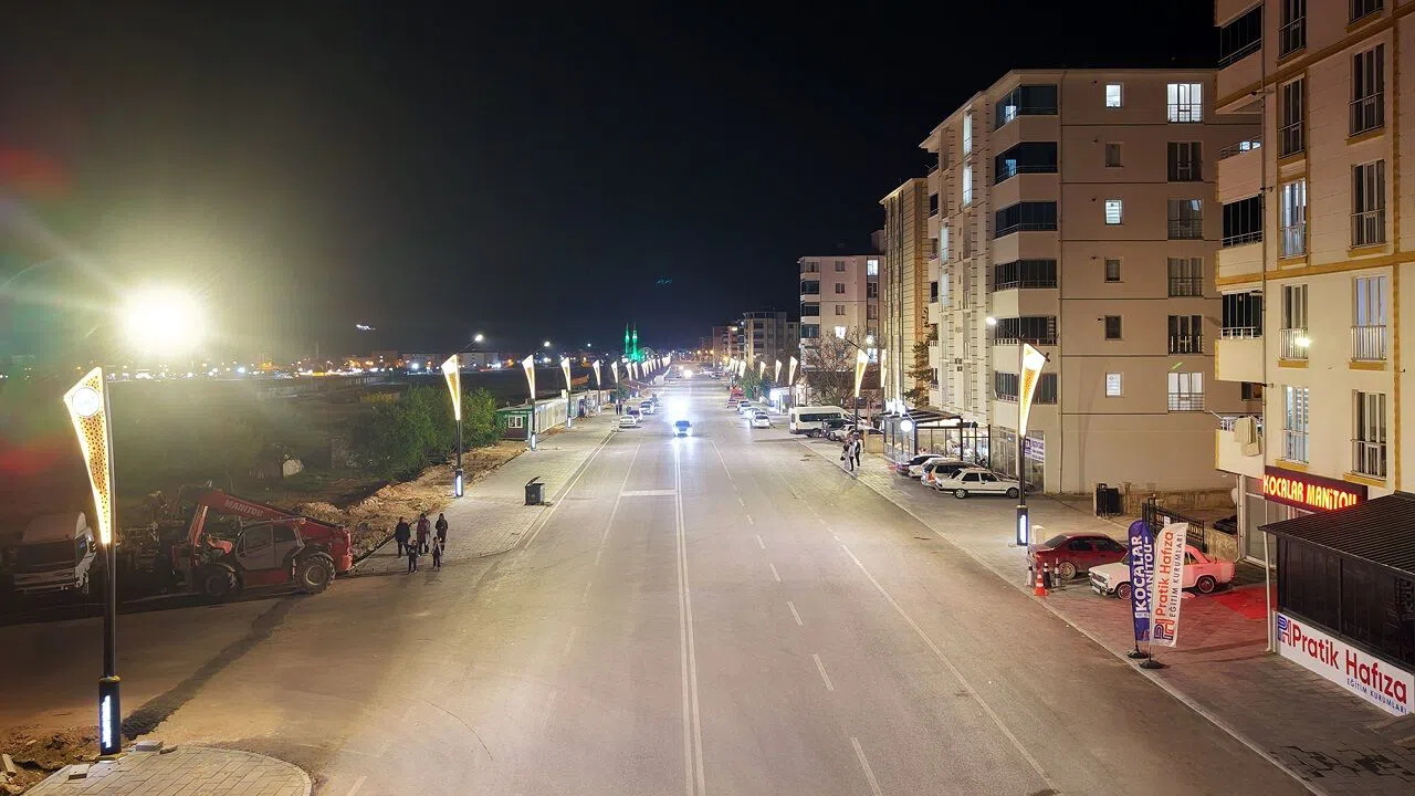 Afşin’de 35 Milyon TL’lik Yol Hamlesi