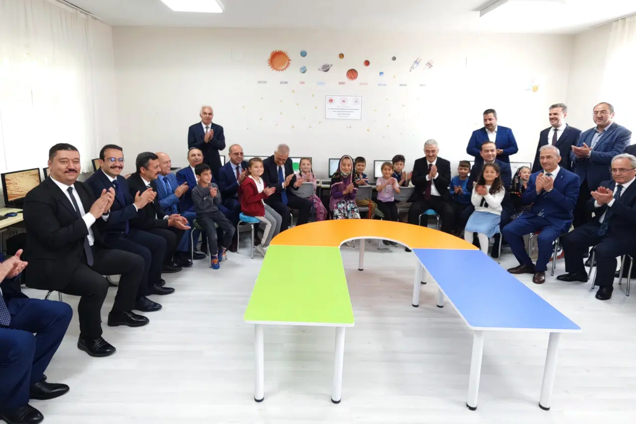 Bursa kırsalına teknoloji desteği... 64 bilgisayar eğitime kazandırıldı