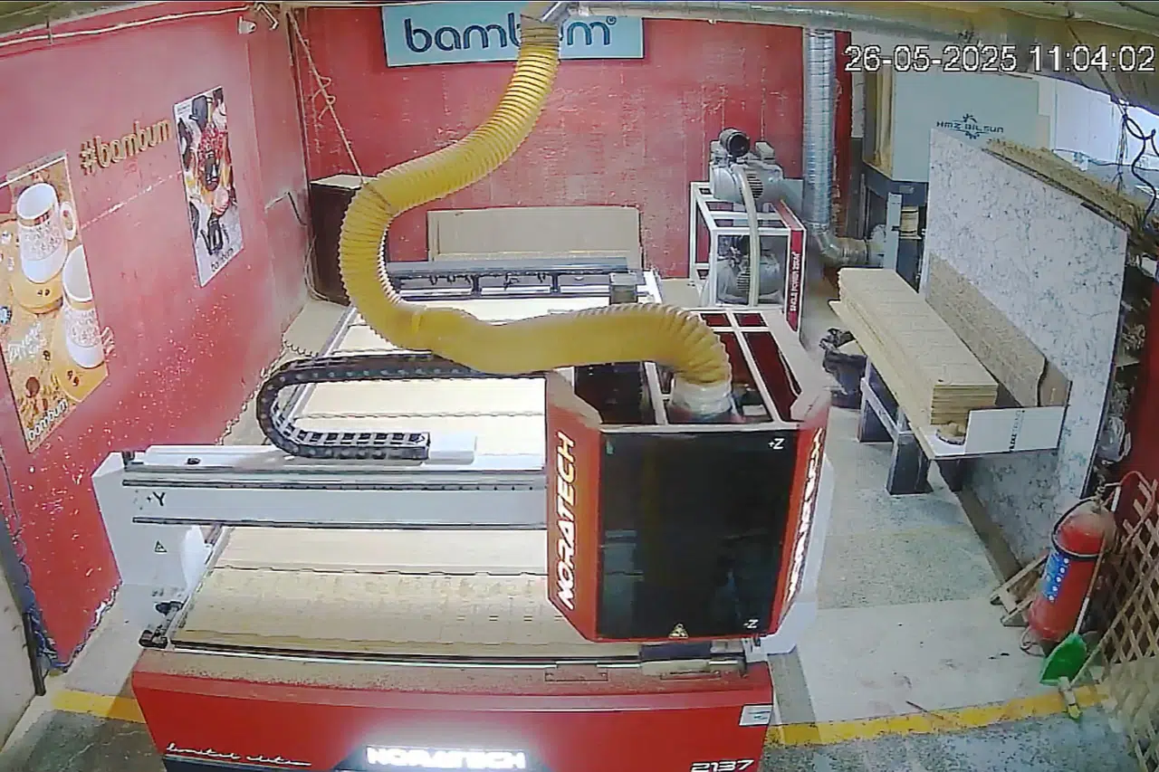 Türkiye'de ilk... Üretim tesisinden 7/24 canlı yayına başladı