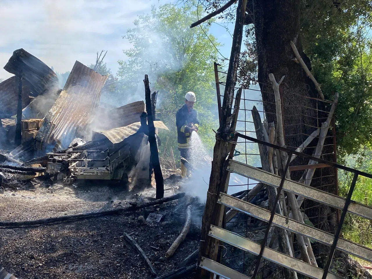 Ahşap Ev Yangında Kül Oldu