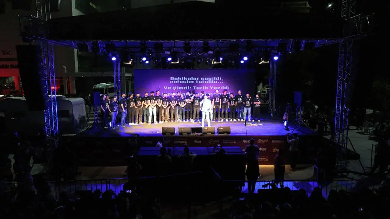 Şehrin Gururu: Kipaş İstiklalspor Ligde!