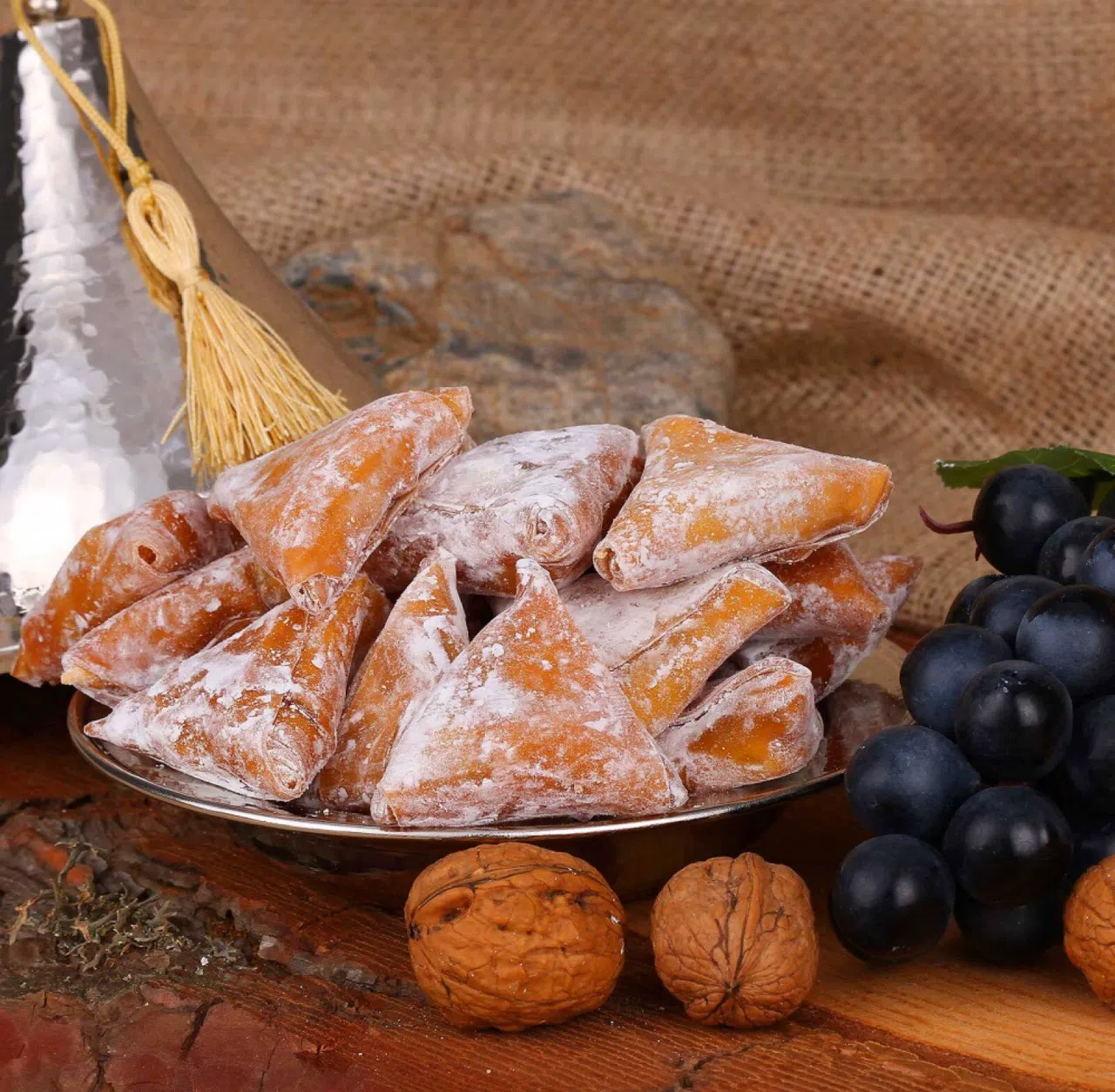 Tarihi Bir Lezzet: Kahramanmaraş’ın Cevizli Samsası Damakları Şenlendiriyor