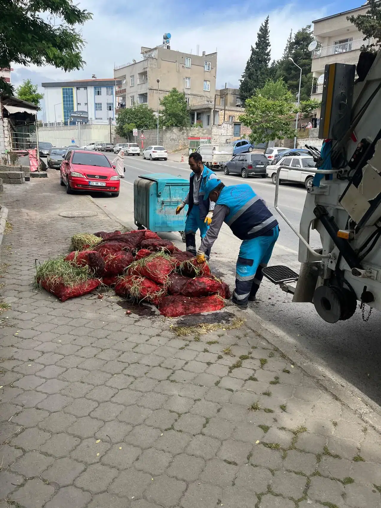 Dulkadiroğlu Belediyesi’nden Temizlik Eleştirilerine Sert Tepki