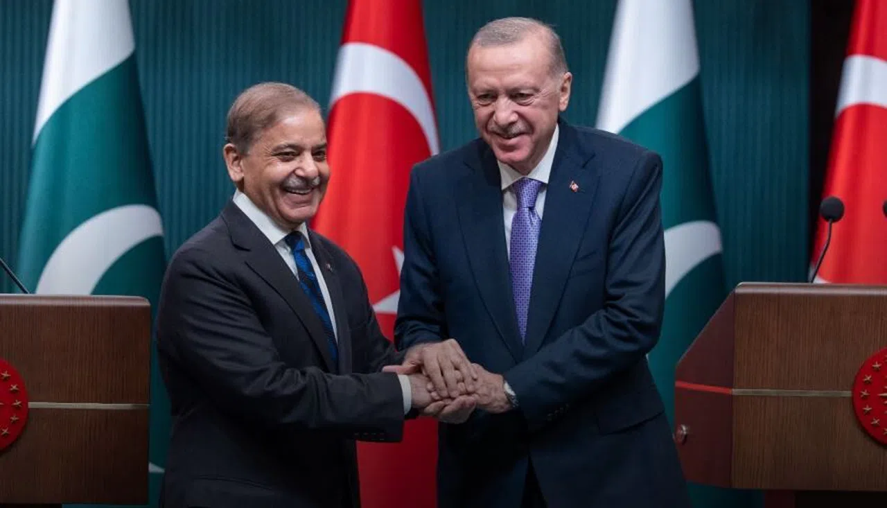 Başkan Erdoğan’dan, Pakistan Başbakanı Şerif’e destek mesajı