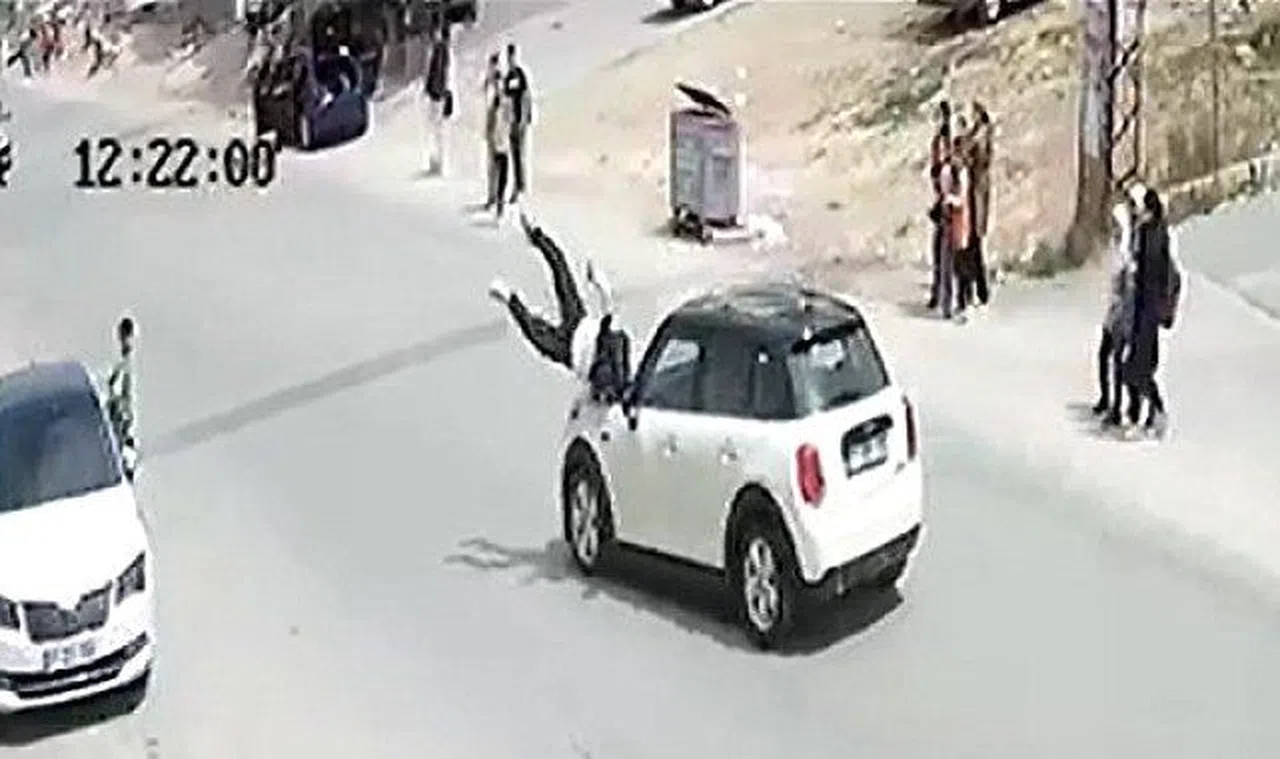 ’Kaza yolu’ mahalleliyi tedirgin ediyor