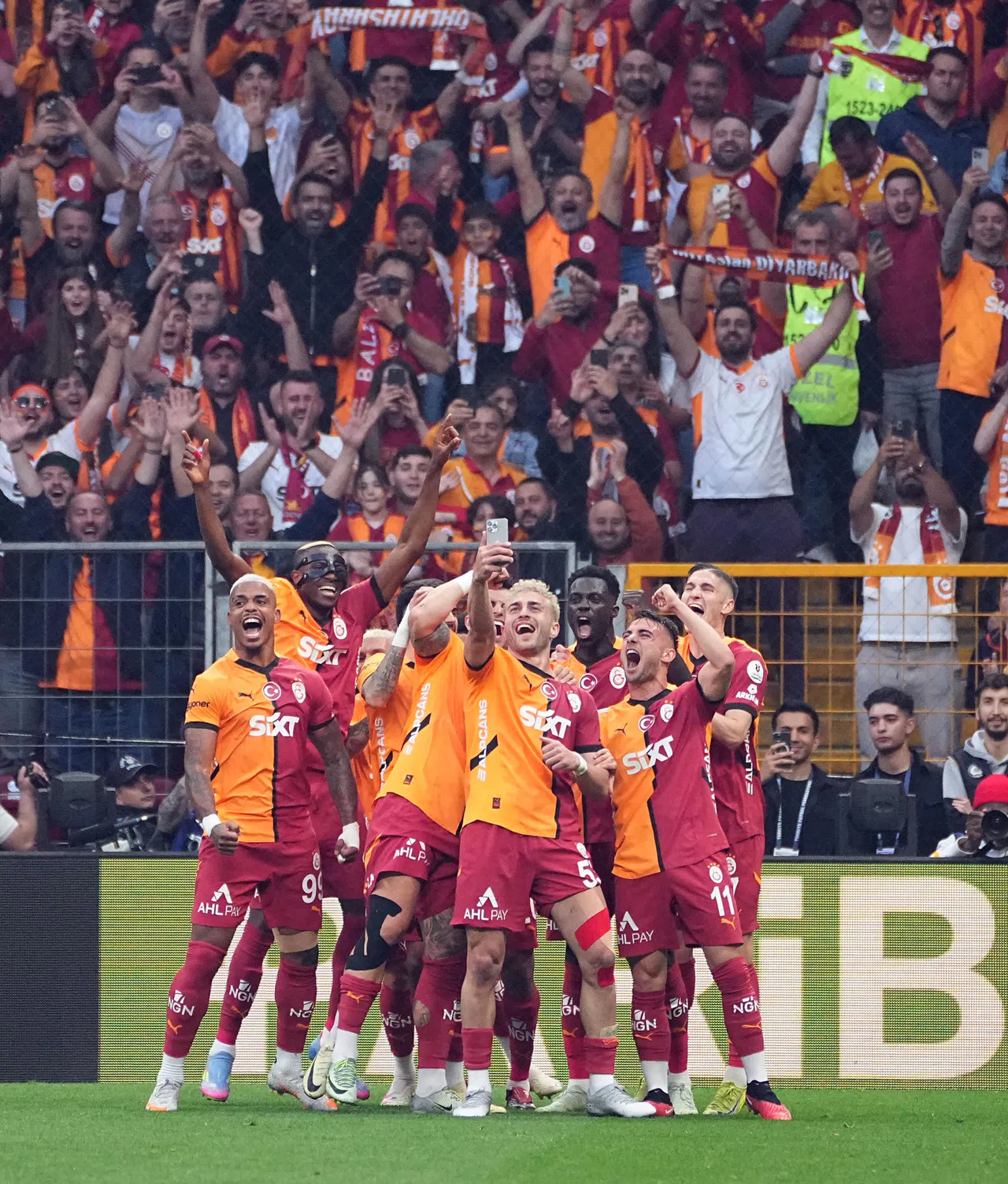 Galatasaray 25. Kez Şampiyon: 5. Yıldız Aslan’ın!