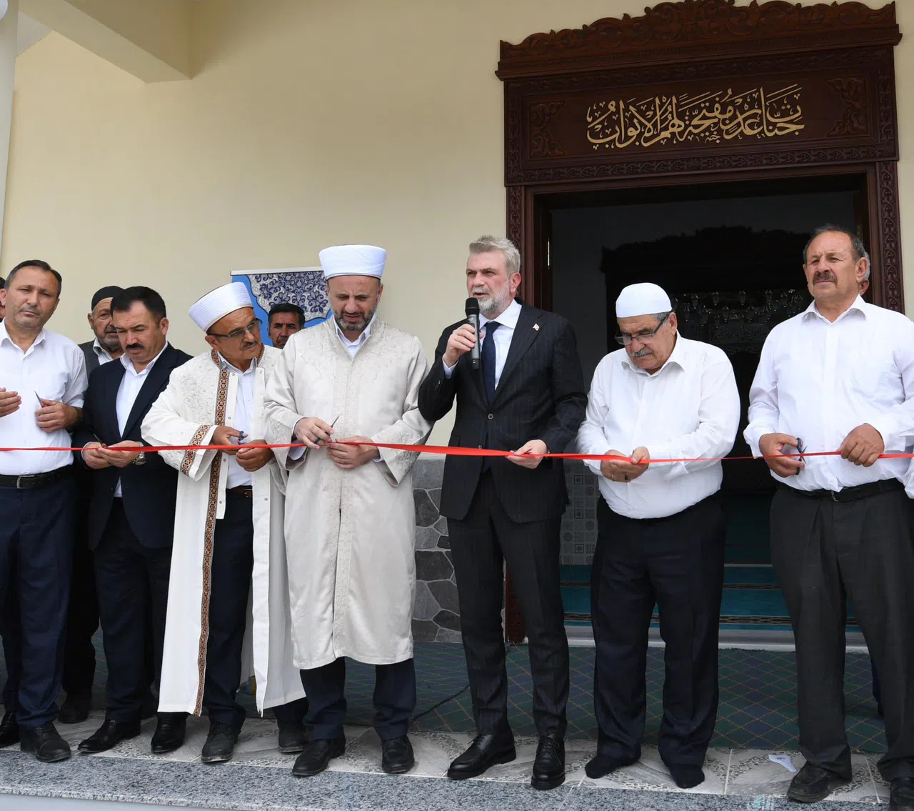 Osman Gazi Camii Yeniden İbadete Açıldı