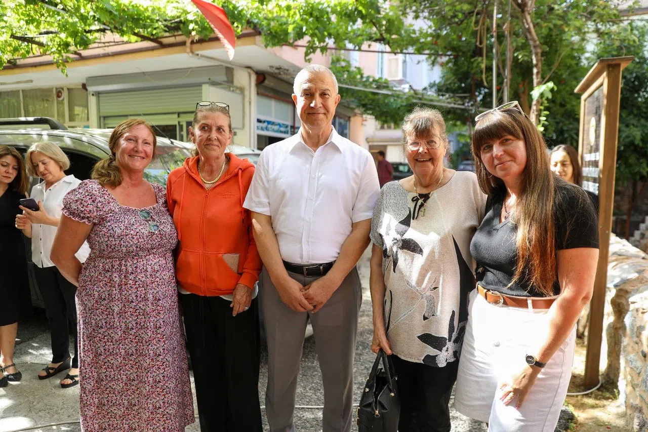 Kadın Politikaları Ve Aile Destek Merkezi Kadınların Yanında
