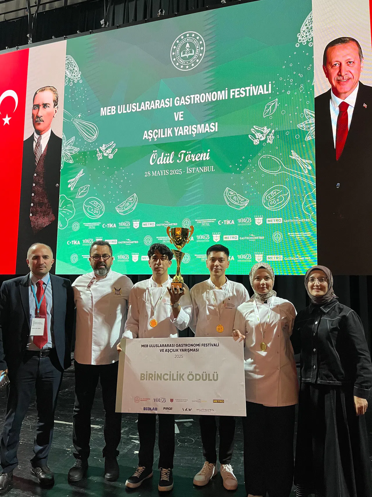 Kahramanmaraş MADO Akdeniz Turizm MTAL, MEB Uluslararası Gastronomi Yarışmasında Birinci Oldu