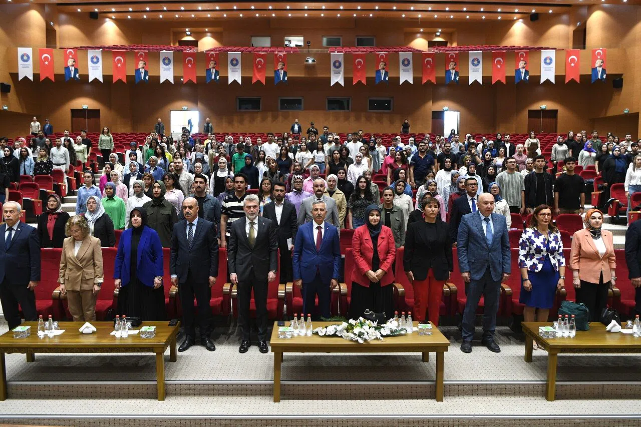 KSÜ’de Hemşirelik Haftası Etkinliğinde Gönüllere Dokunan Anlar