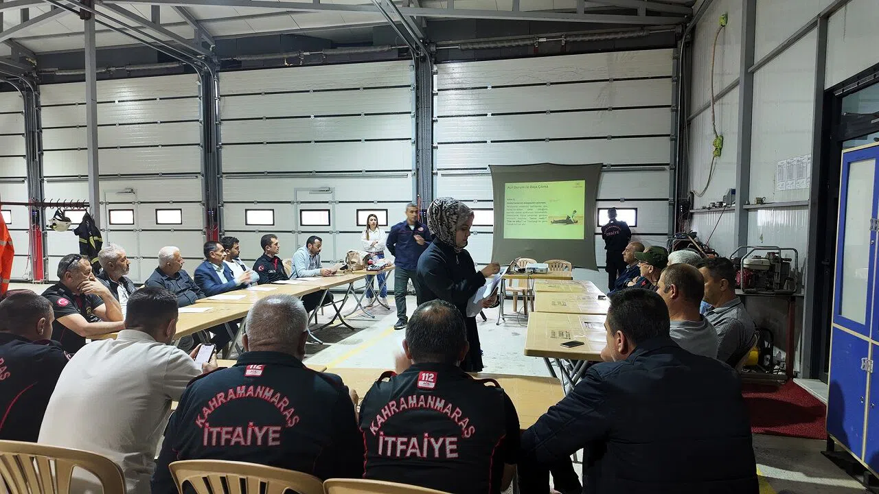 Afetlere Hazırlık: Kahramanmaraş İtfaiyesi İlk Yardımda Bilinçleniyor