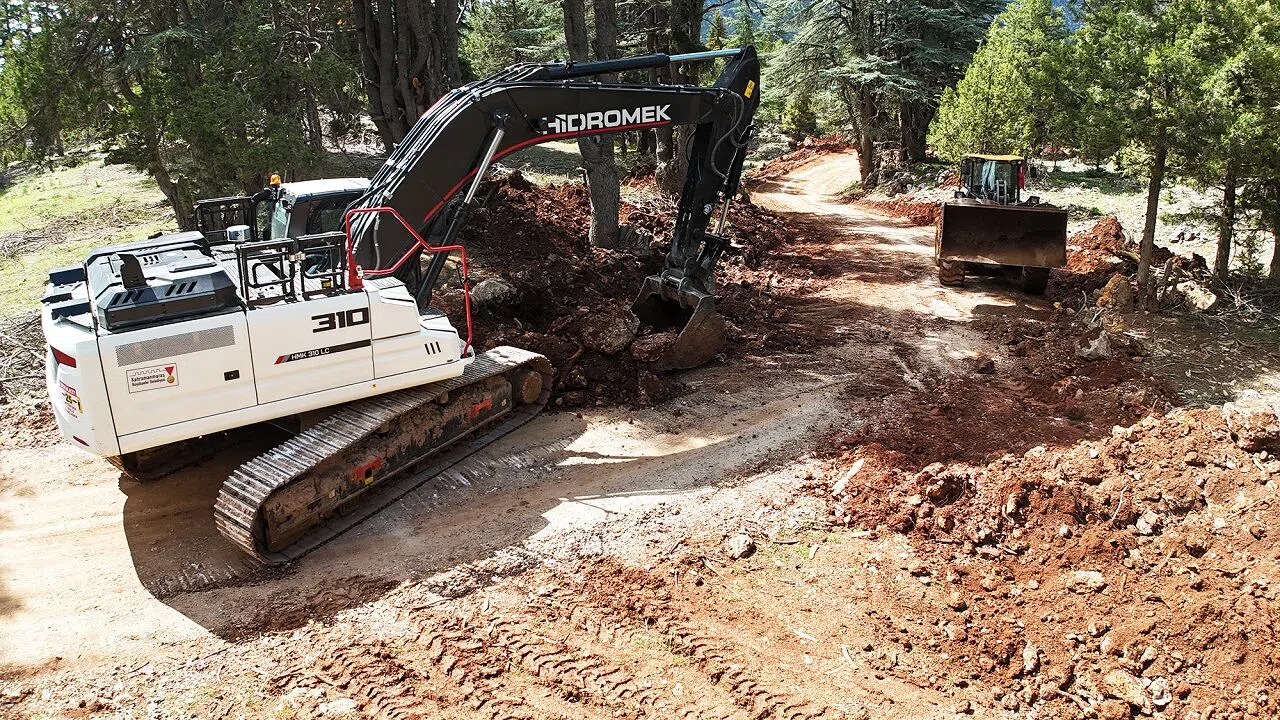 Göksun Kaleboynu’nda Yol Genişletme Atağı
