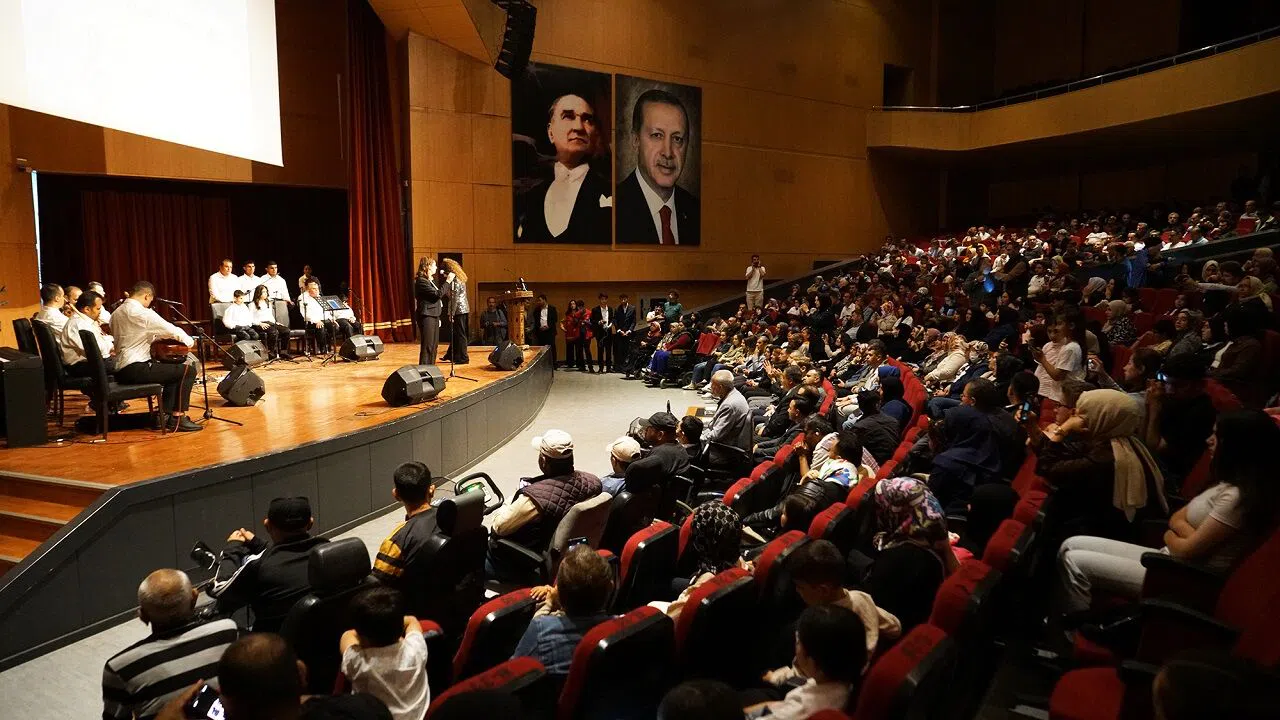 “Bir Başka Orkestra” Kahramanmaraş’ta Sanatseverlerle Buluştu