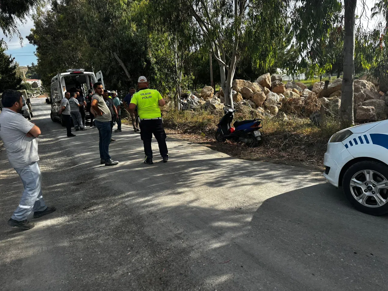 Kontrolden Çıkan Motosiklet Devrildi, Sürücü Yaralandı