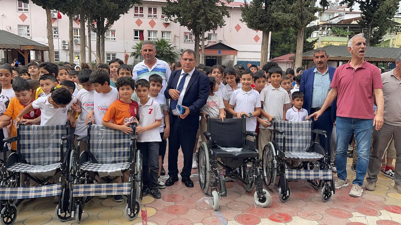 Öğrencilerden Engellilere Büyük Destek