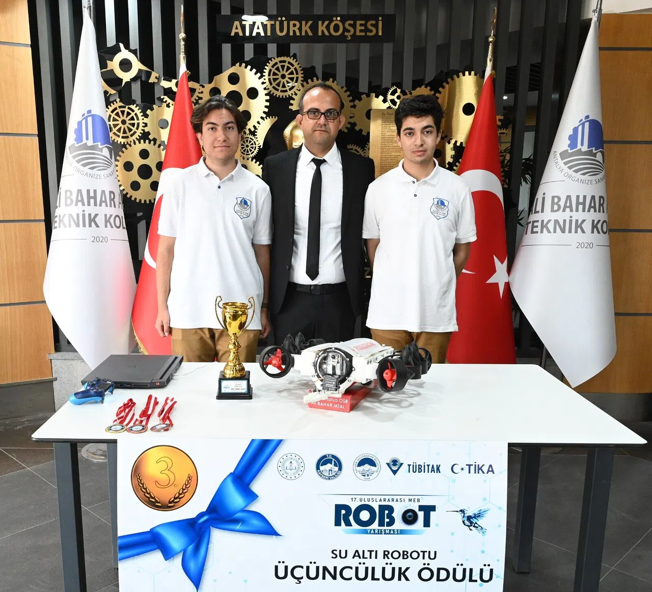 Öğrencilerden Uluslararası Başarı