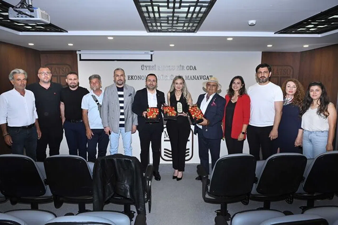 Topraksız Tarımda Çilek Yetiştiriciliği