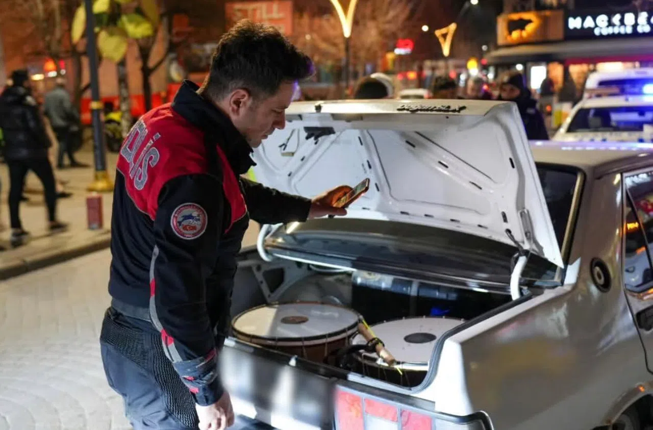 Trafik Ve Asayiş Uygulamalarında 18 Araca Ceza Kesildi