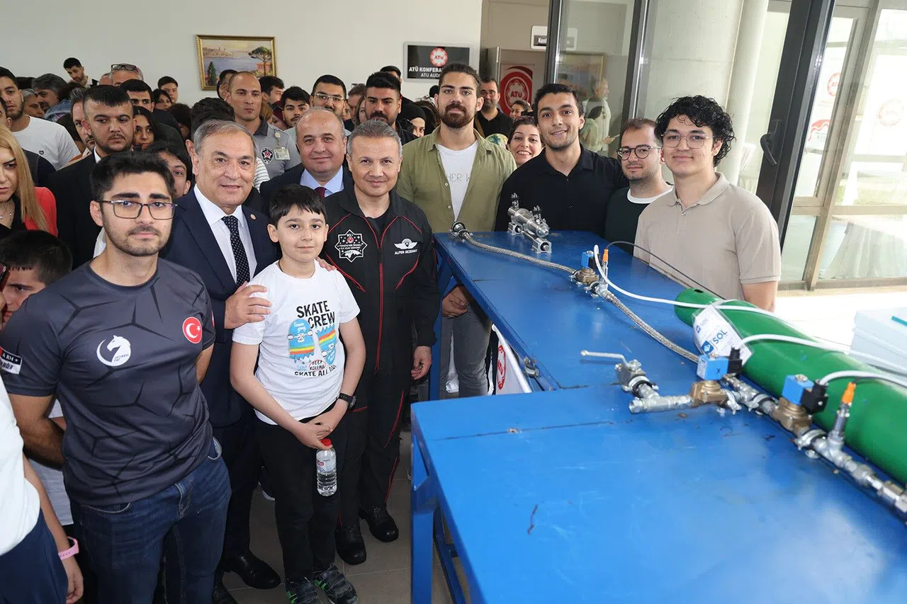 Türkiye'nin İlk Astronotu Alper Gezeravcı Öğrencilerle Buluştu