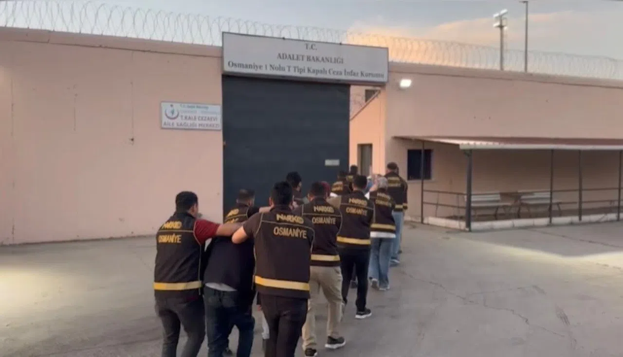 Narkotik Operasyonu: 13 Kişi Tutuklandı