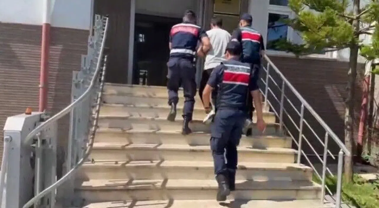 Yasa Dışı Silah Ve Mühimmat Operasyonu