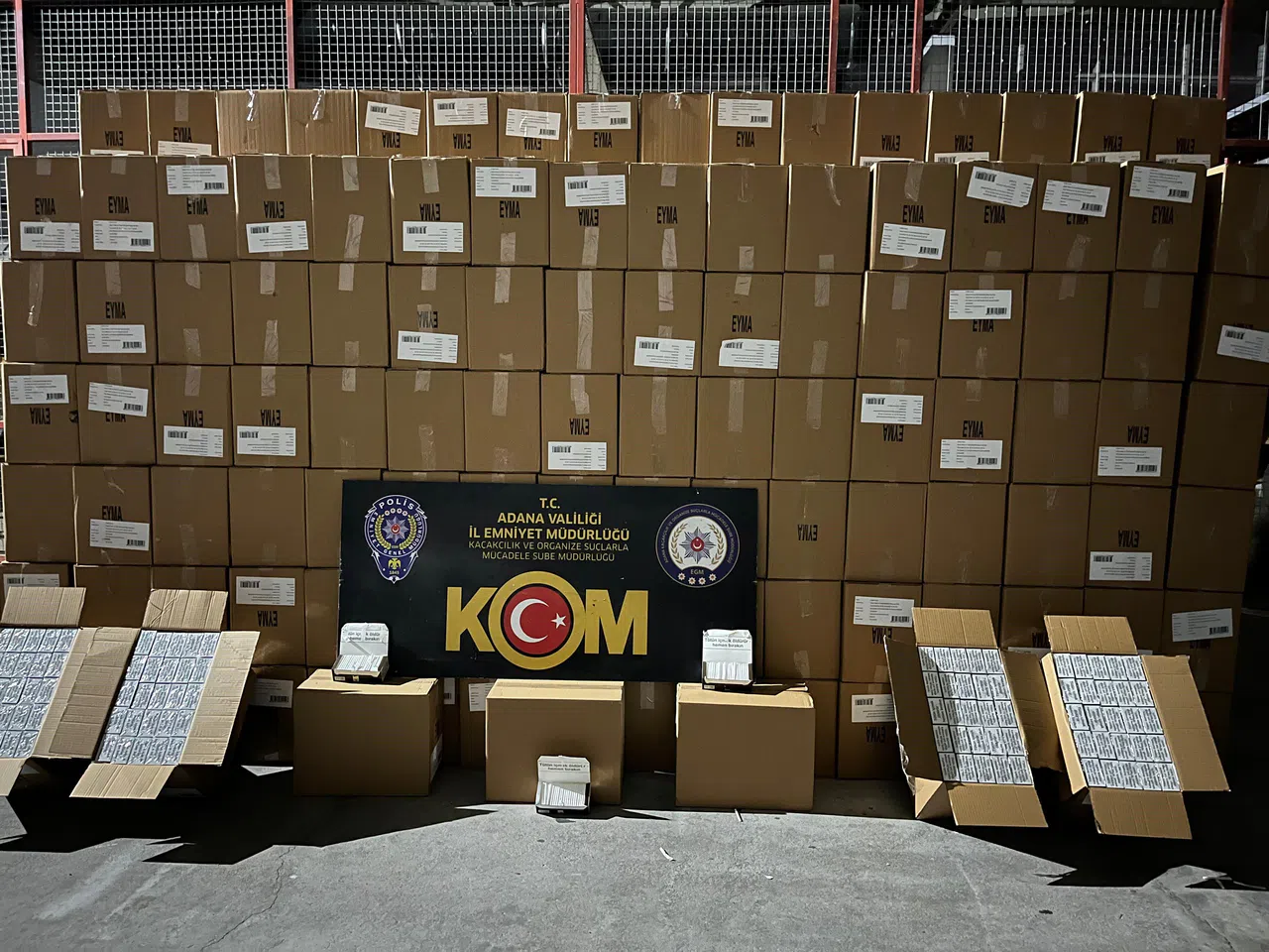 6 Milyon 500 Bin Makaron Ele Geçirildi