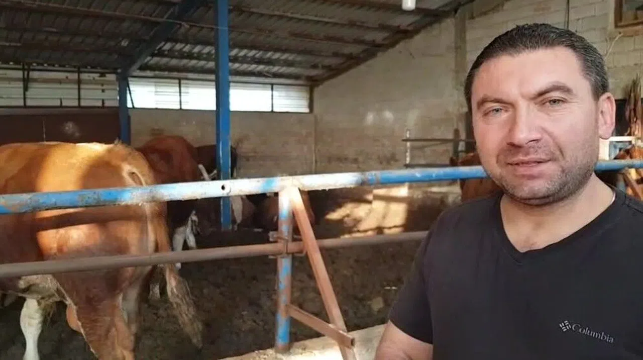 7 Hisseli Kurbandan Umre Ziyareti Çıktı Çifte Bayram Yaşadı