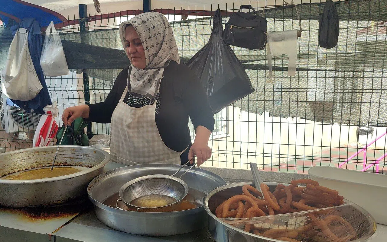 Kahramanmaraş’ta Halka tatlısı geçim kaynağı oldu