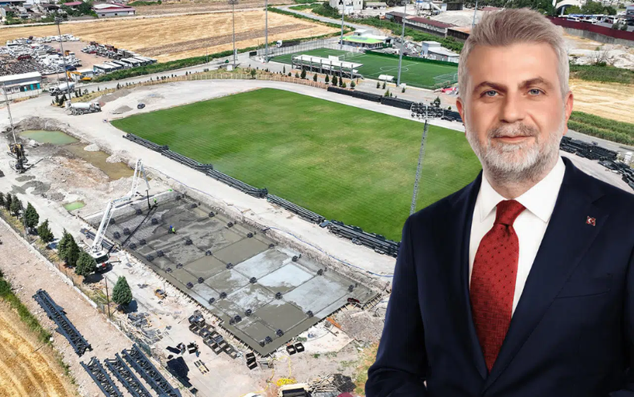 Yeni Futbol Sahasının Yapımı Büyük Bir Hızla Sürüyor