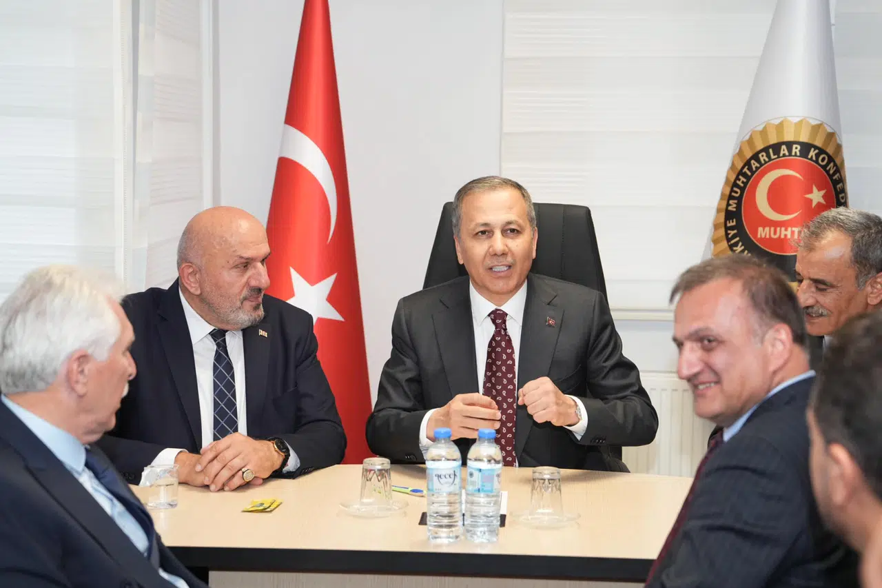 Bakan Yerlikaya’dan muhtarlara ziyaret