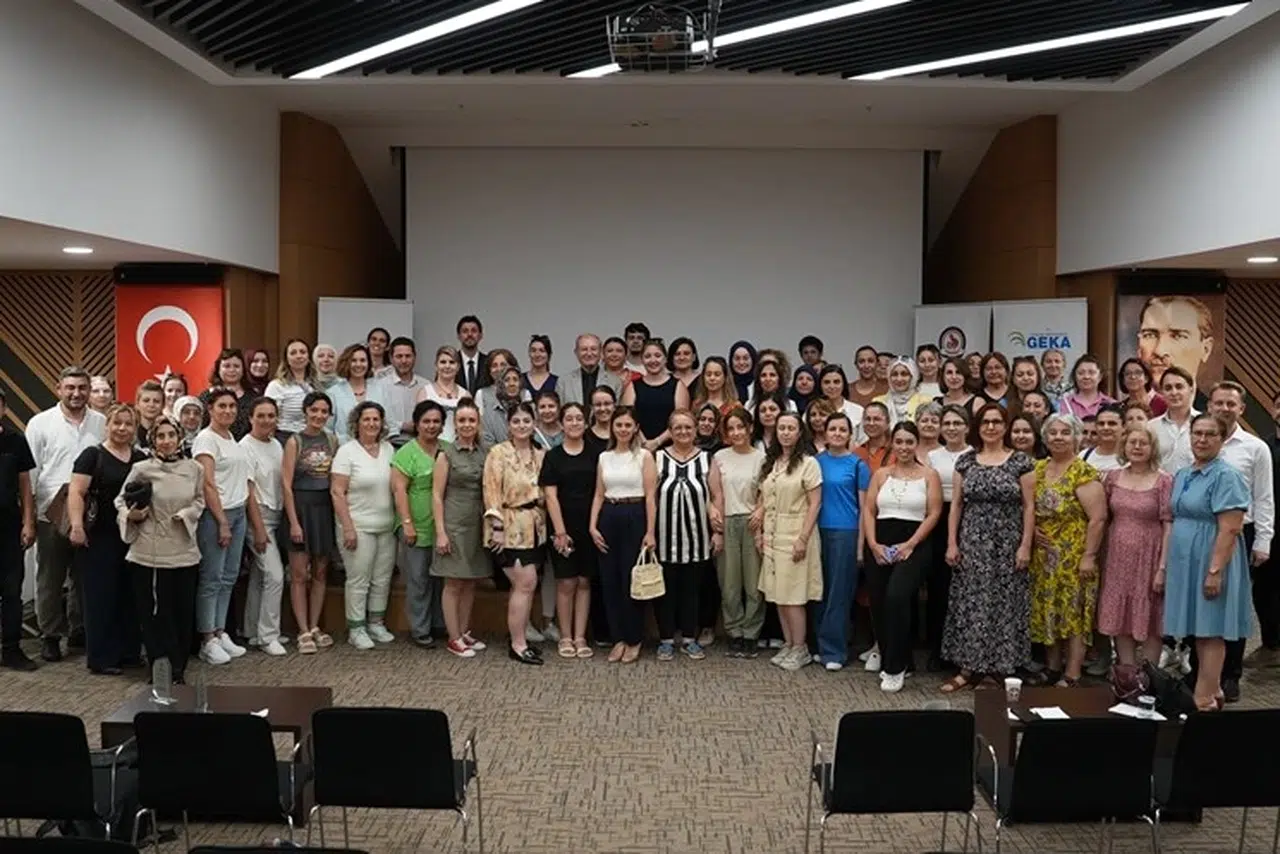 Denizli'de kadın girişimciler “E-Ticaret” ile güçleniyor